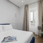 New! Colosseum Holidays - Prestige Three Bedrooms Apartmán *