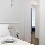 New! Colosseum Holidays - Prestige Three Bedrooms Apartmán *