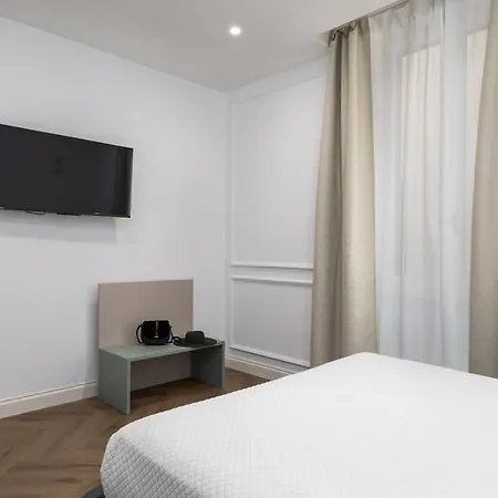 New! Colosseum Holidays - Prestige Three Bedrooms *