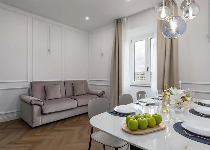 New! Colosseum Holidays - Prestige Three Bedrooms דירה