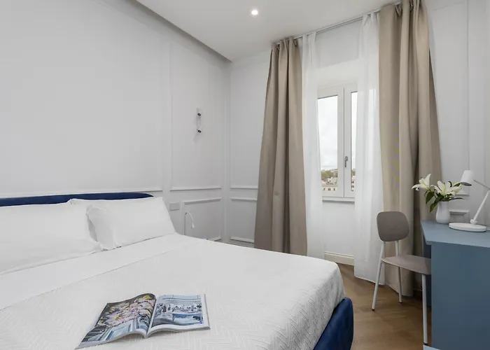 New! Colosseum Holidays - Prestige Three Bedrooms דירה *