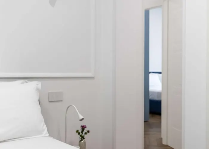 New! Colosseum Holidays - Prestige Three Bedrooms דירה *